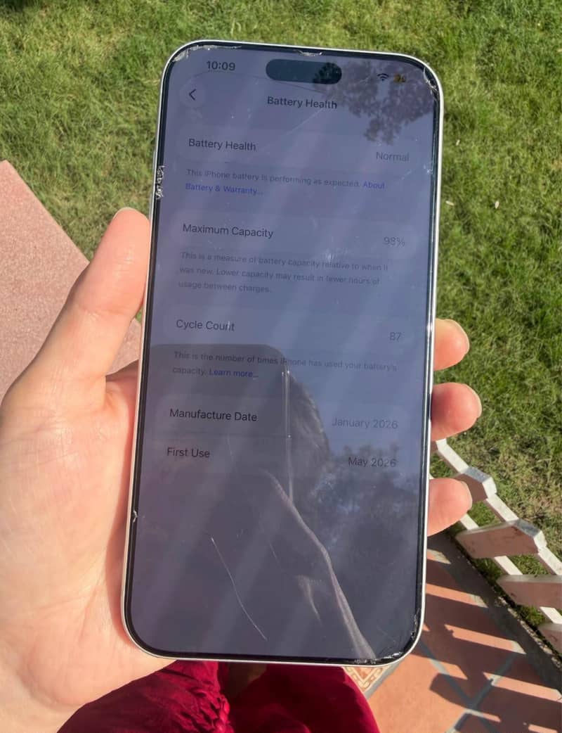 Apple iPhone 17 Pro Max 2