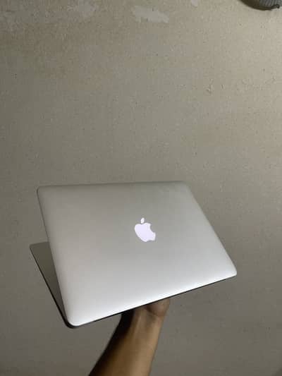 MacBook Air 13.3 inch 2017