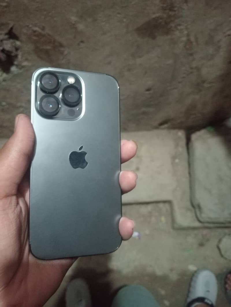 Apple iPhone 13 Pro 3