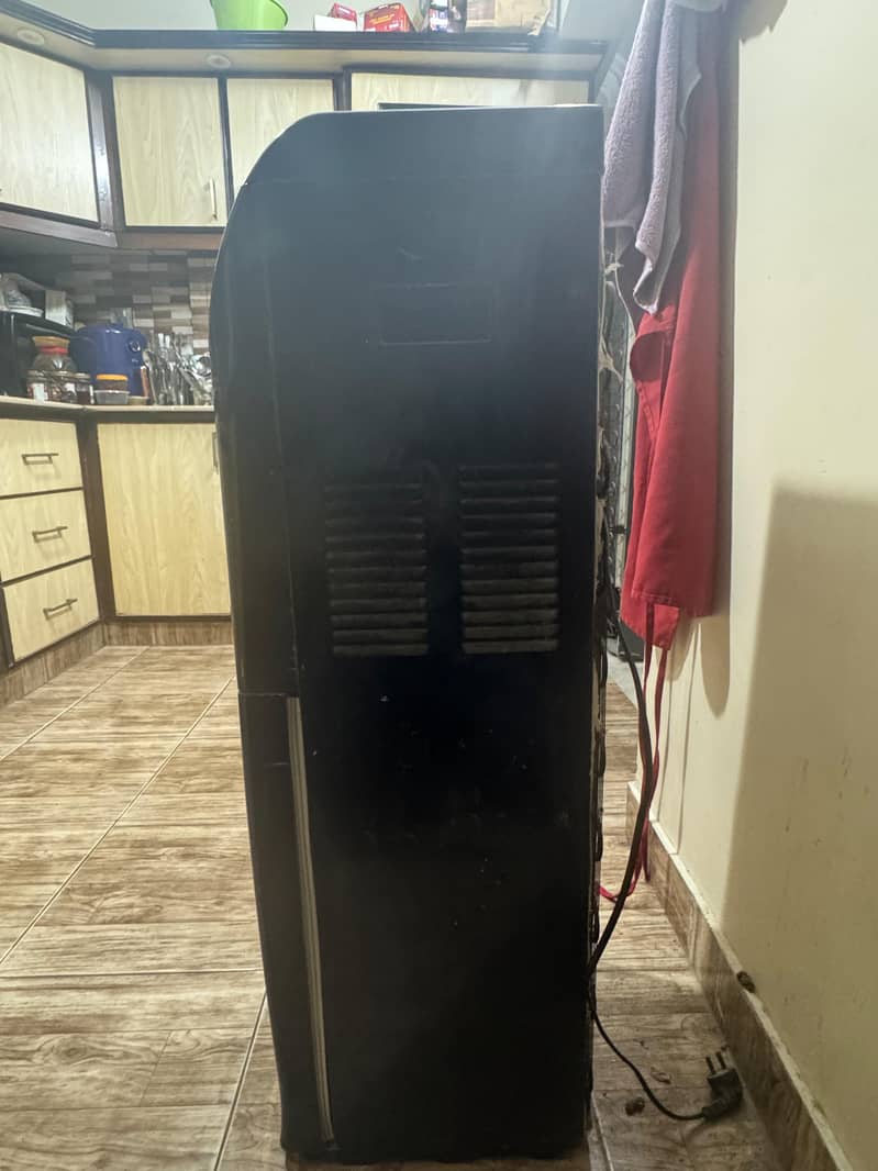 water dispenser available - Water Dispensers - 1120802414