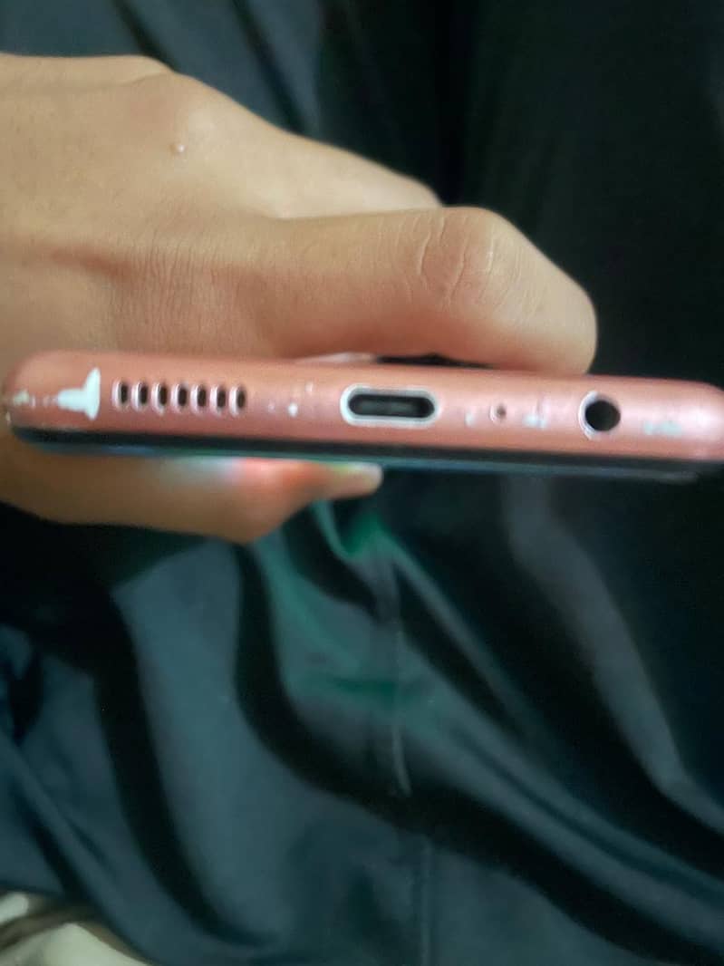 Samsung Mobile A04 1