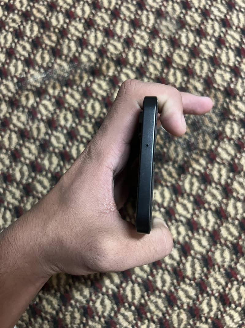 Samsung Mobile A17 4