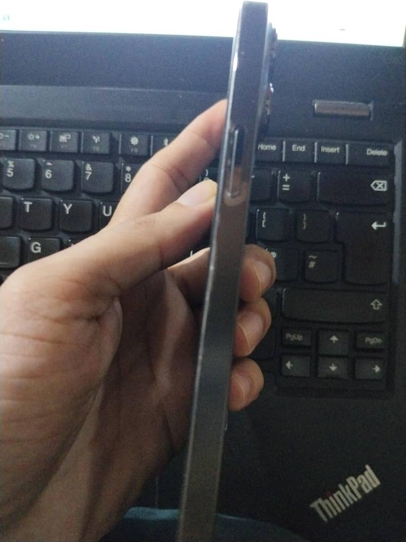 Apple iPhone 13 Pro Max 2