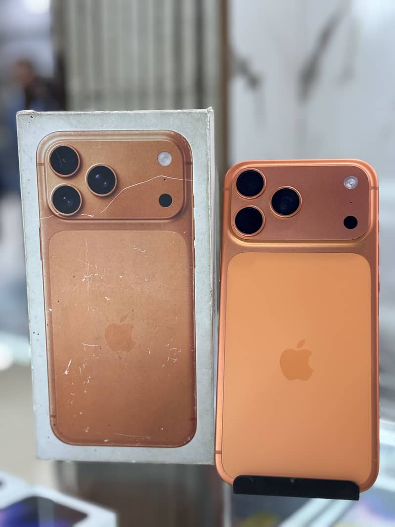 Apple iPhone 17 Pro Max FU 1