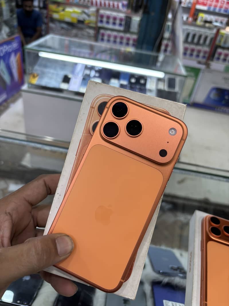 Apple iPhone 17 Pro Max FU 2