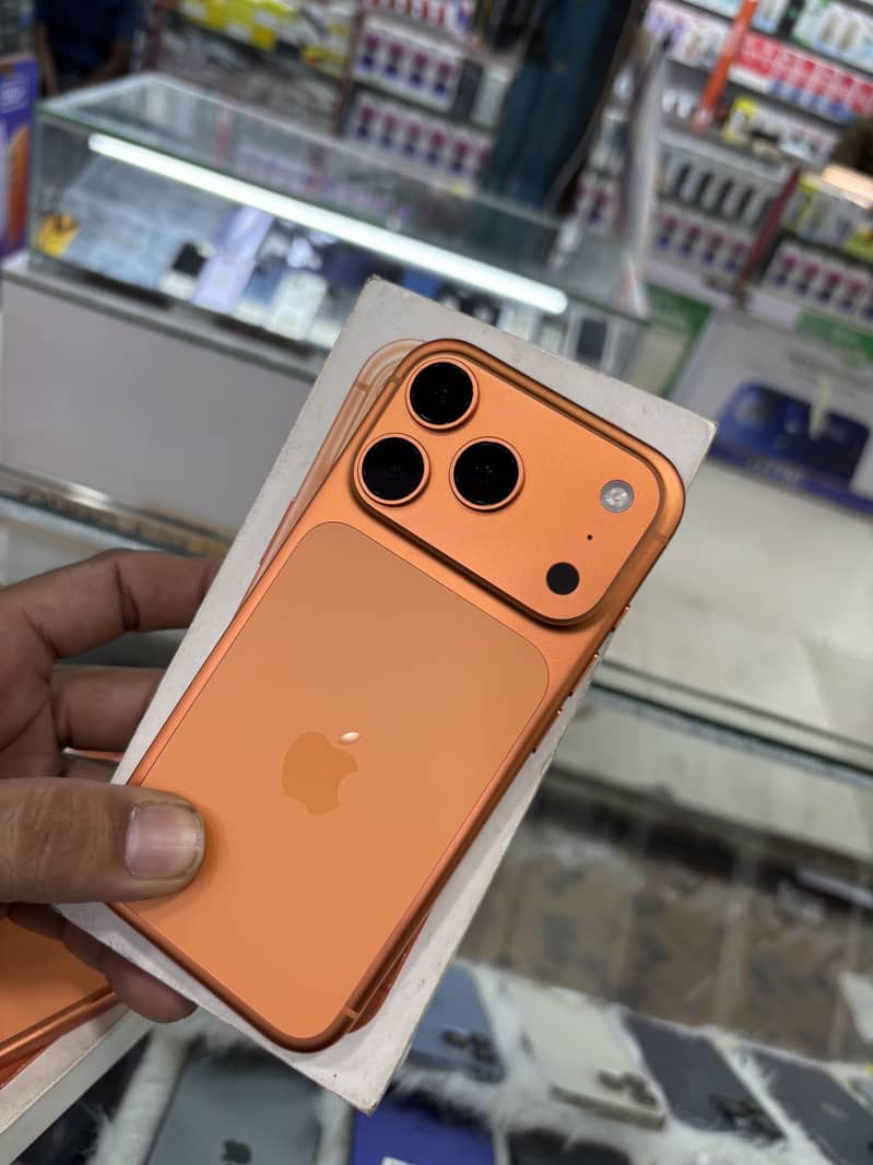 Apple iPhone 17 Pro Max FU 3