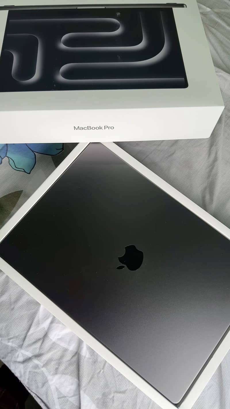 MacBook Pro M3 0