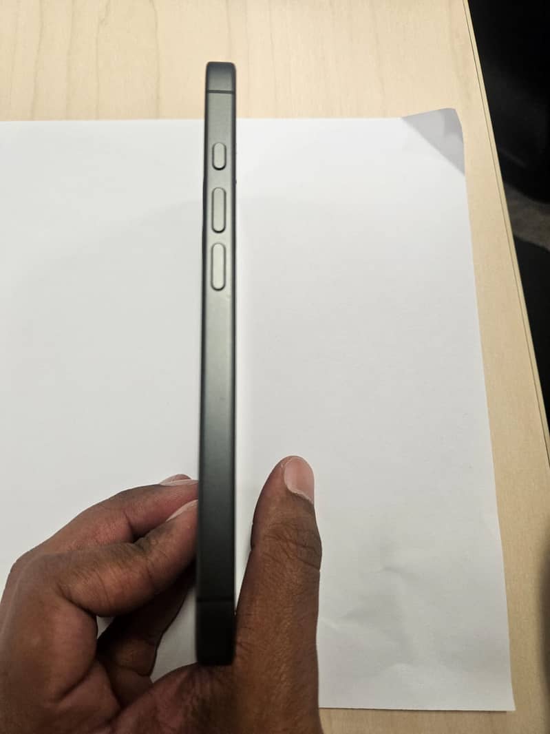 Apple iPhone 17 3
