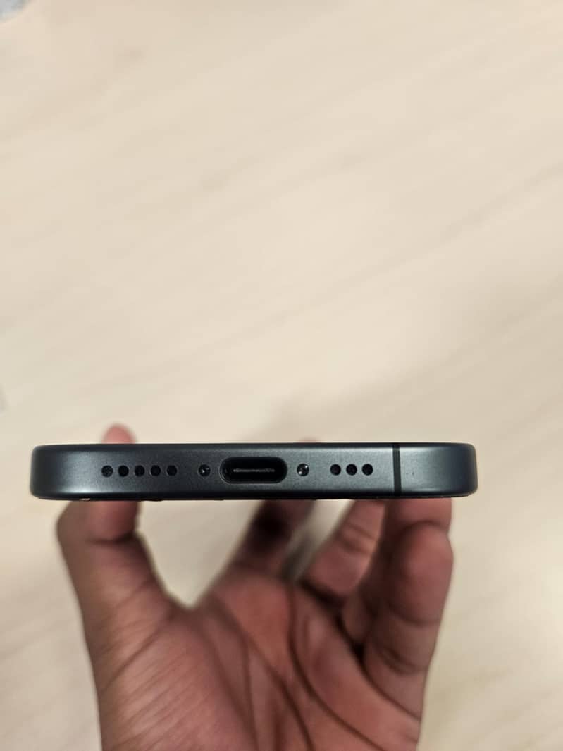 Apple iPhone 17 6