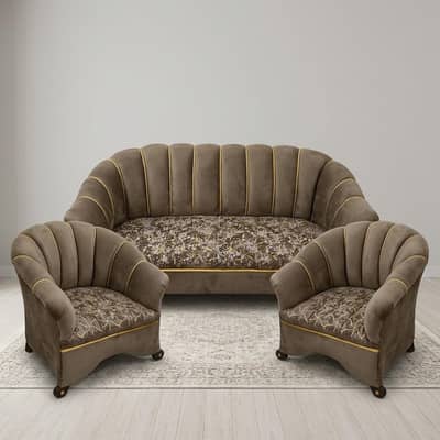 Sofa Set with 2 Single Chairs in Excellent Condition