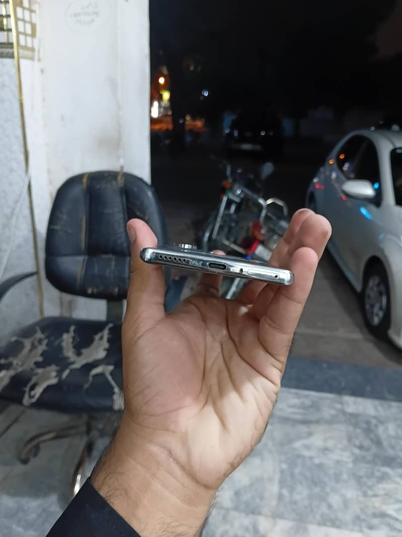 Tecno CAMON 40 Pro 6