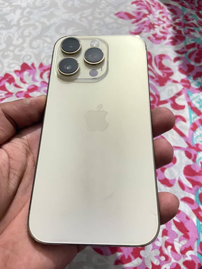 Apple iPhone 14 Pro 0