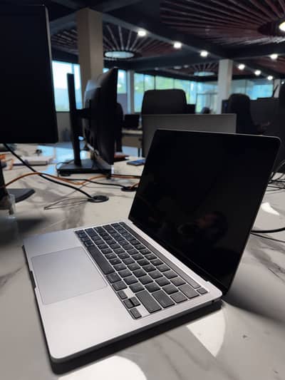 Apple Macbook Pro M1