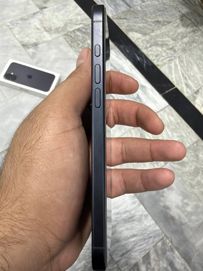 Apple iPhone 16 Plus 6