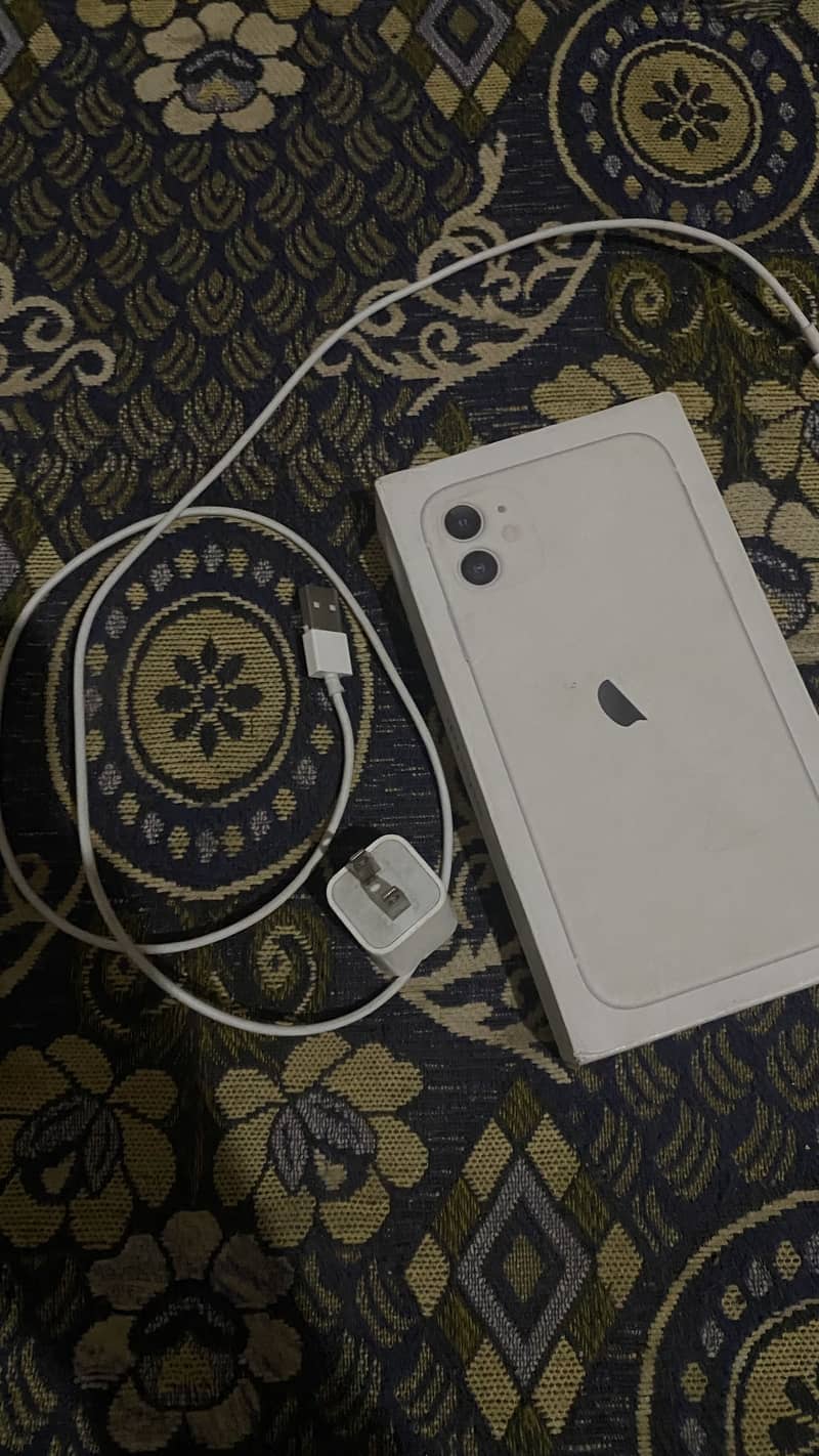 Apple iPhone 11 3