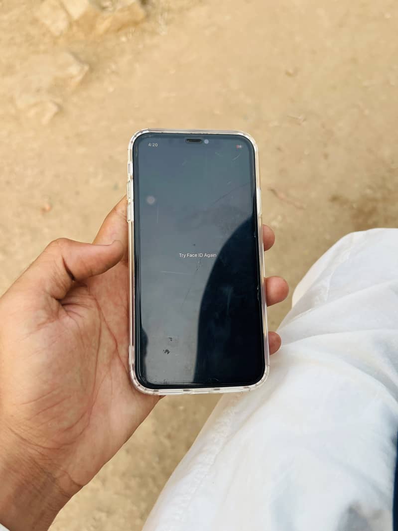 Apple iPhone 11 5