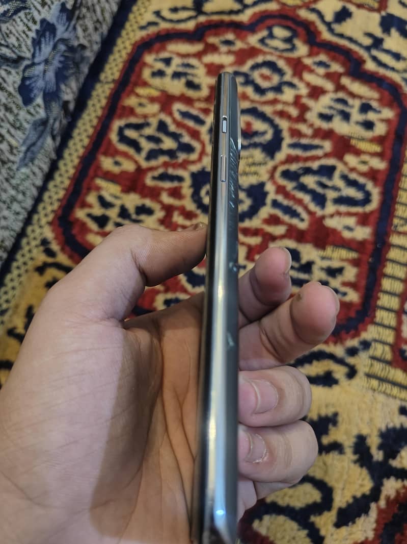 One Plus 8T 4