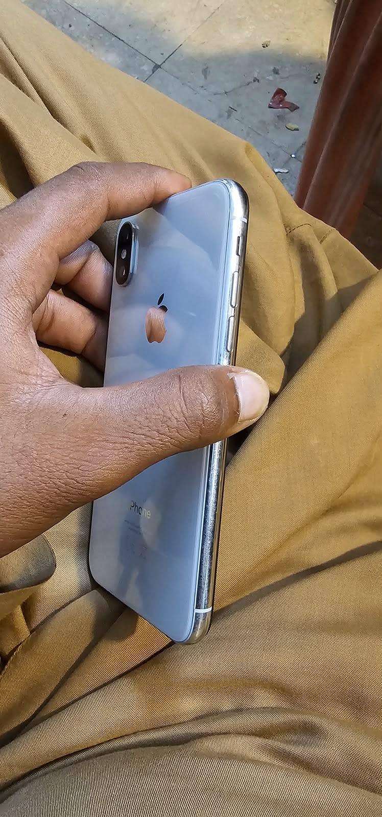 Apple iPhone X 3