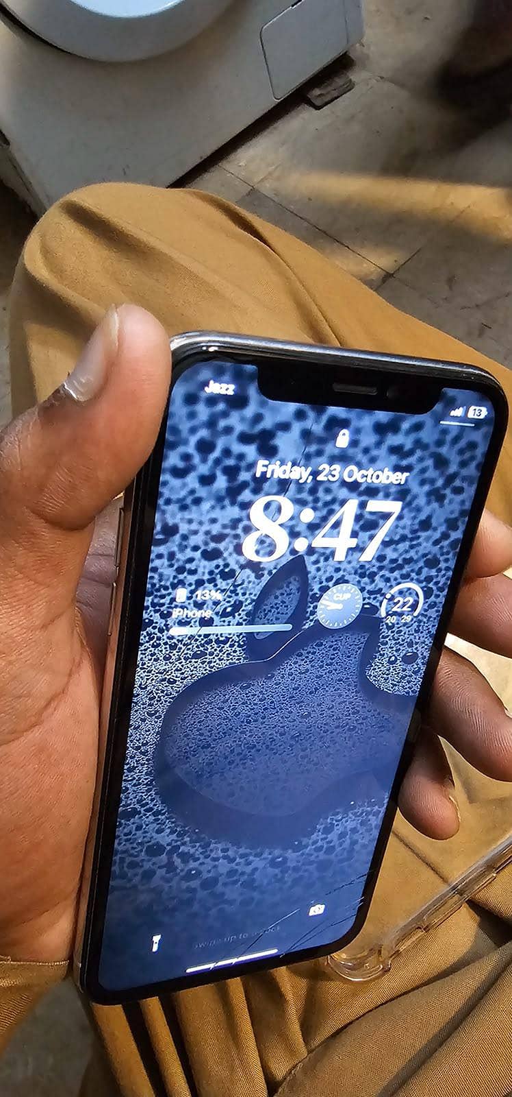 Apple iPhone X 5