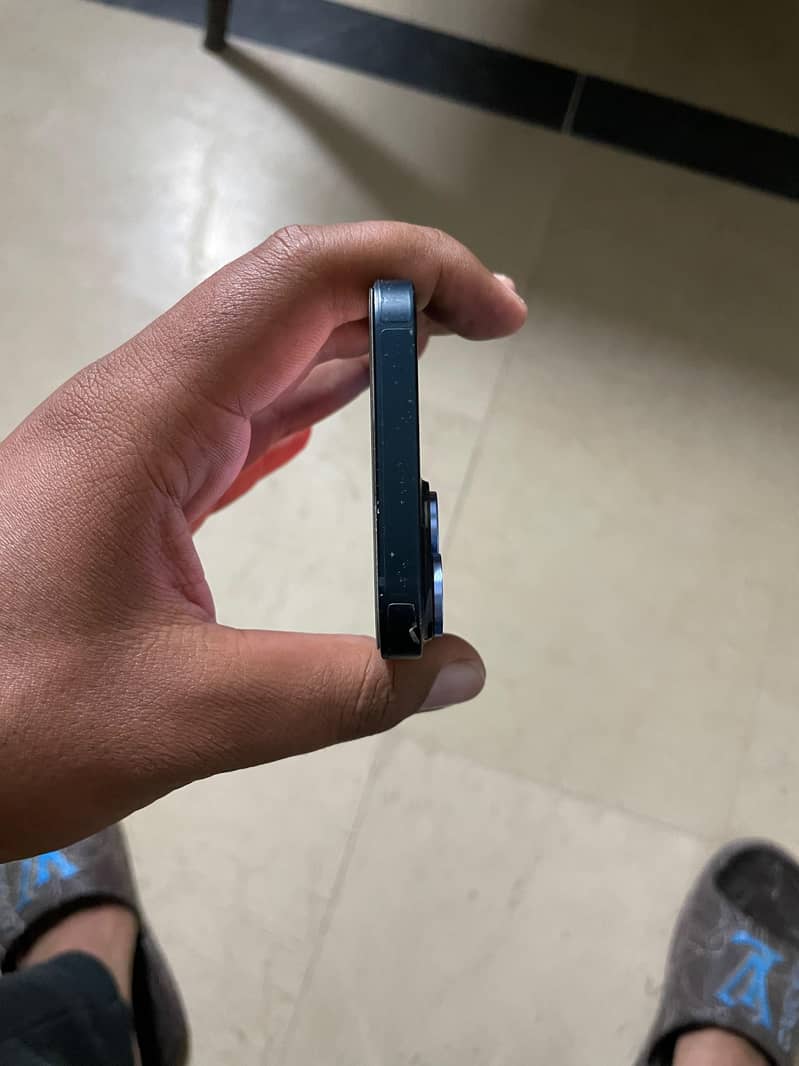 Apple iPhone 14 6