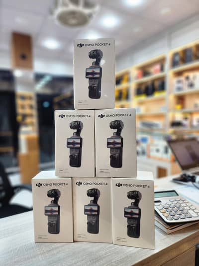 DJI POCKET 4 CREATOR COMBO ( seald pack )