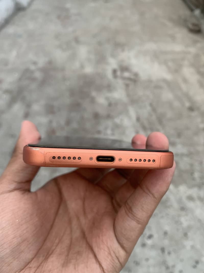 Apple iPhone 17 Pro Max 4