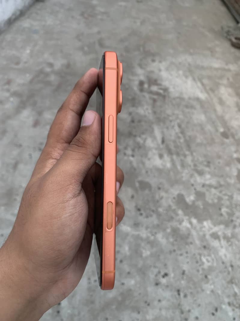 Apple iPhone 17 Pro Max 5