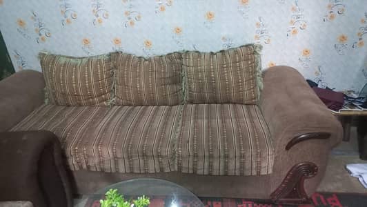 urgent sale sofa set