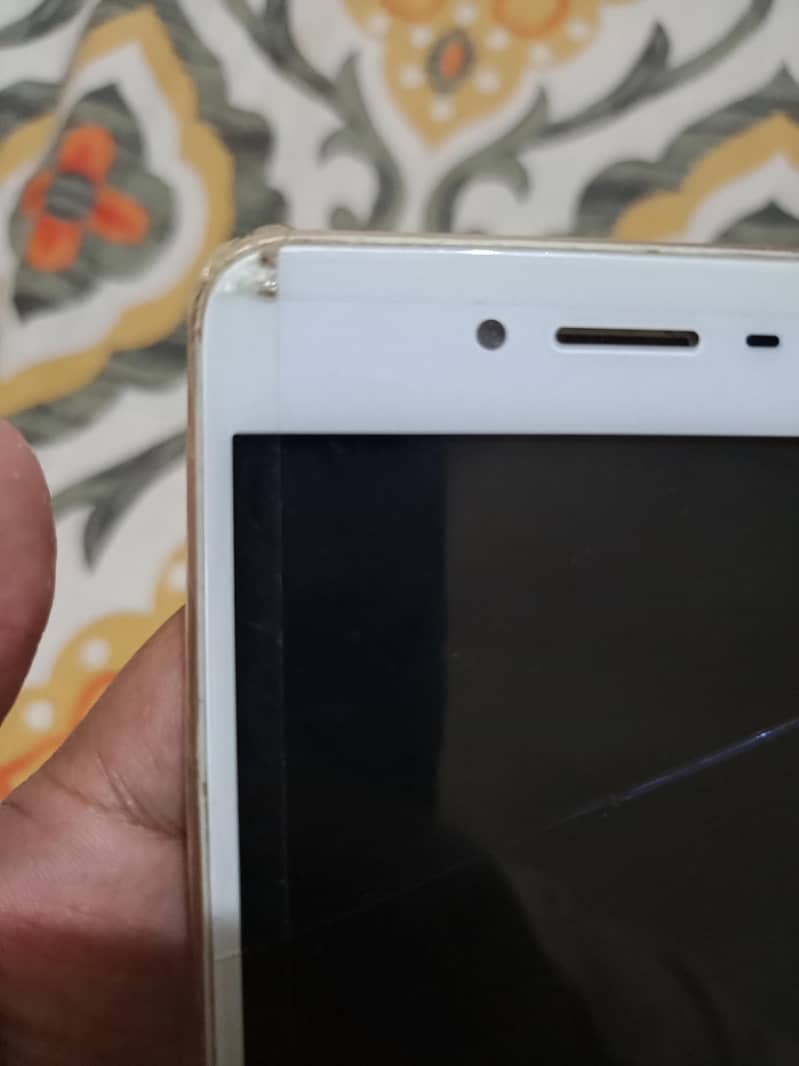 OPPO A37f 2
