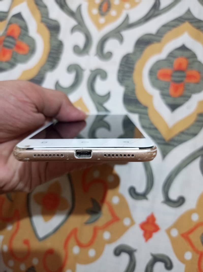 OPPO A37f 5