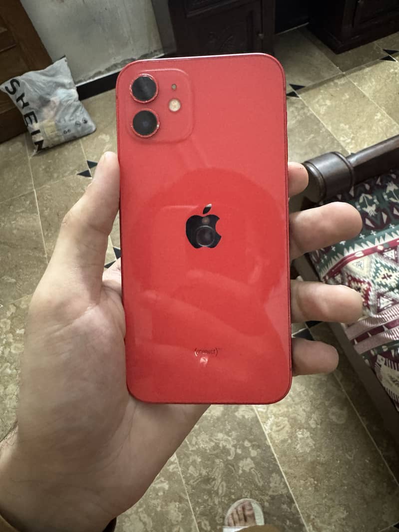 Apple iPhone 12 4