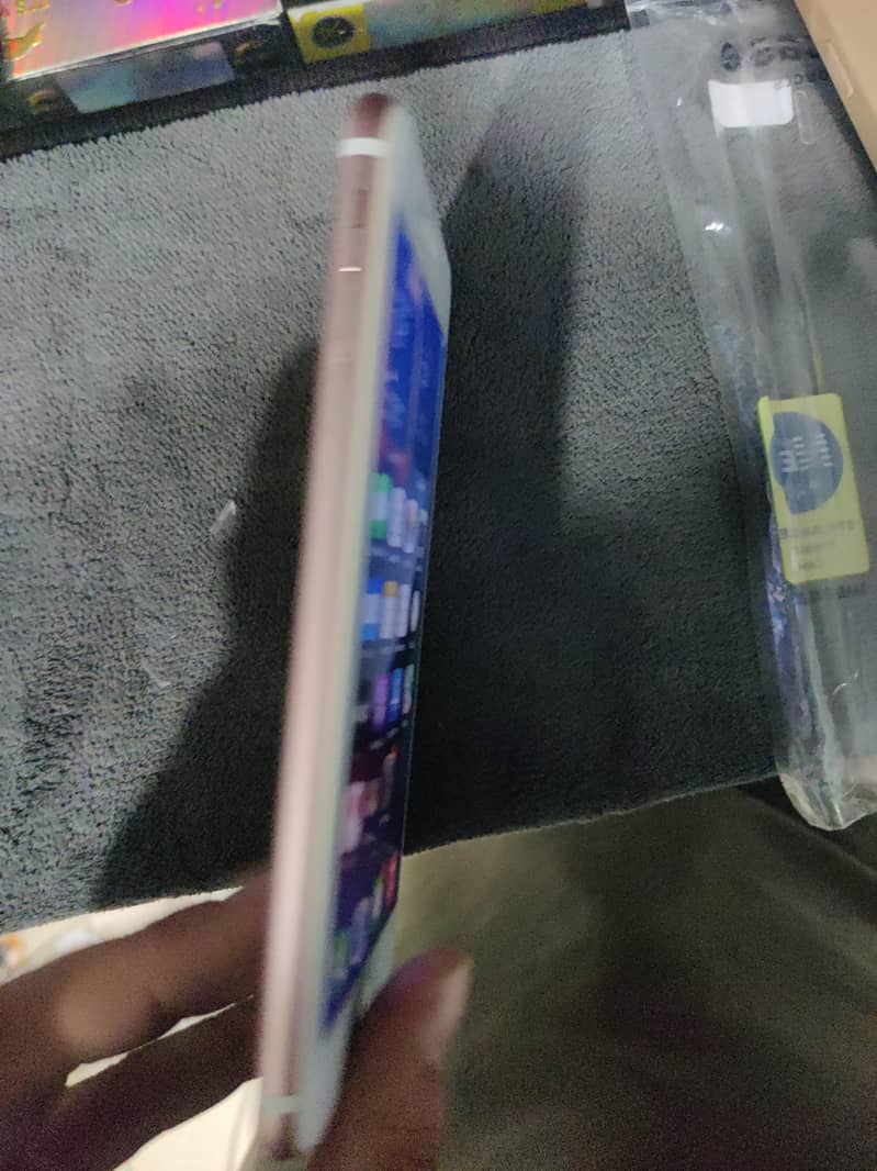 Apple iPhone 7 Plus 1