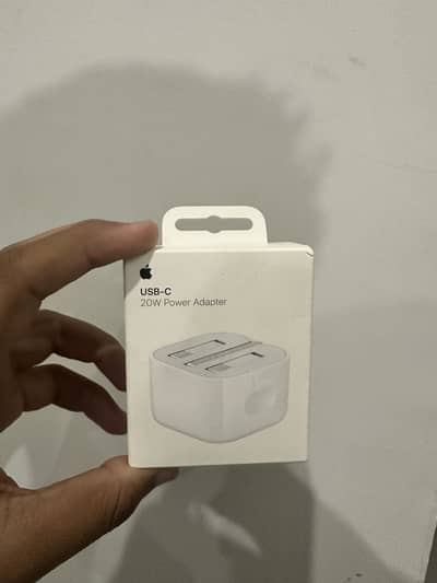 100% legit apple adapter bought from qatar
