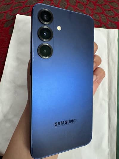 Samsung Mobile S25 | 12/128gb | 10/10 condition