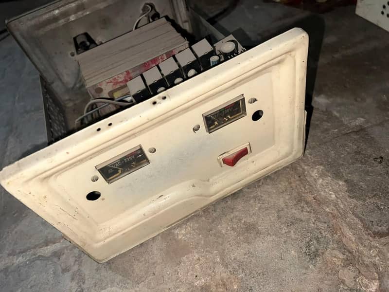 voltage stabllizer 2
