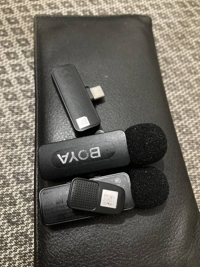 Boya Wireless Mics 4