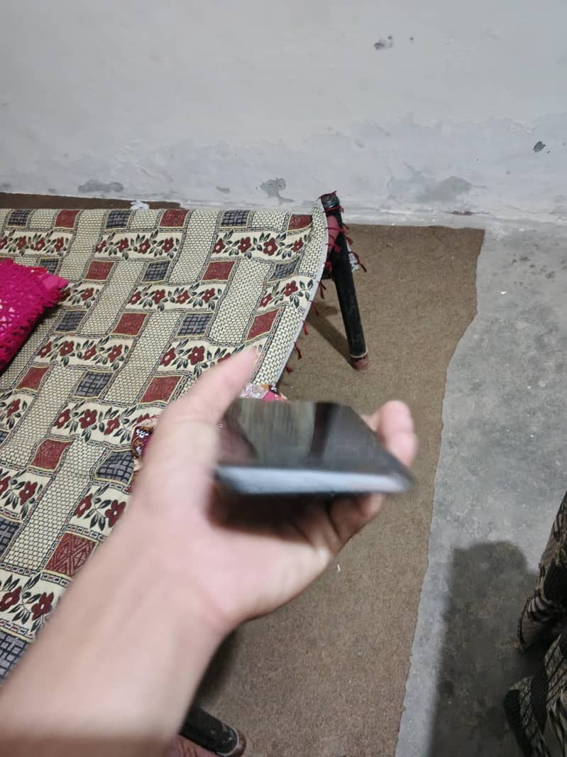 Apple iPhone 8 Plus 5