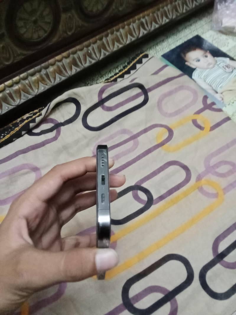 Apple iPhone 13 Pro 0