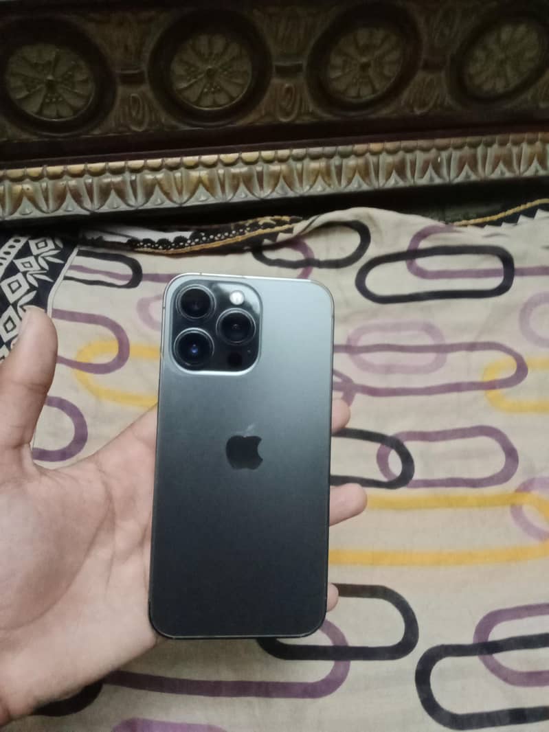 Apple iPhone 13 Pro 3