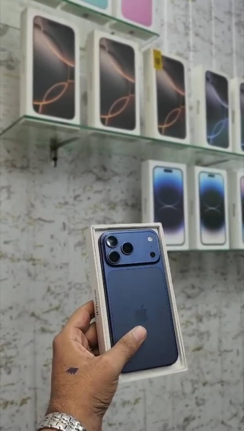 Apple iPhone 17 Pro Max 1