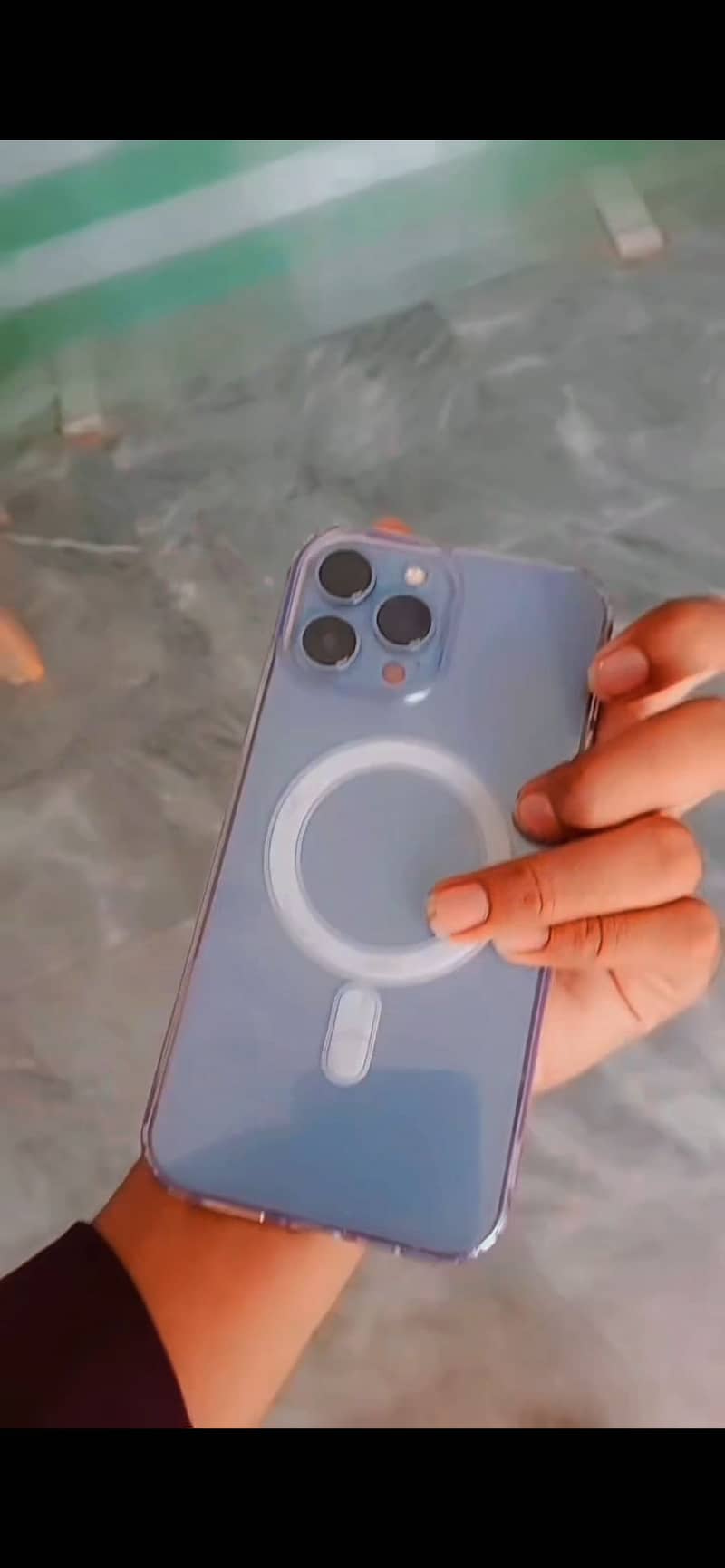Apple iPhone 13 Pro Max 2