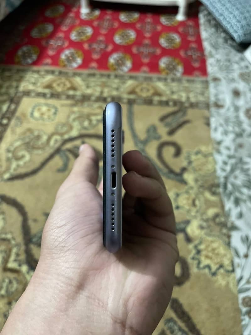 Apple iPhone 11 2