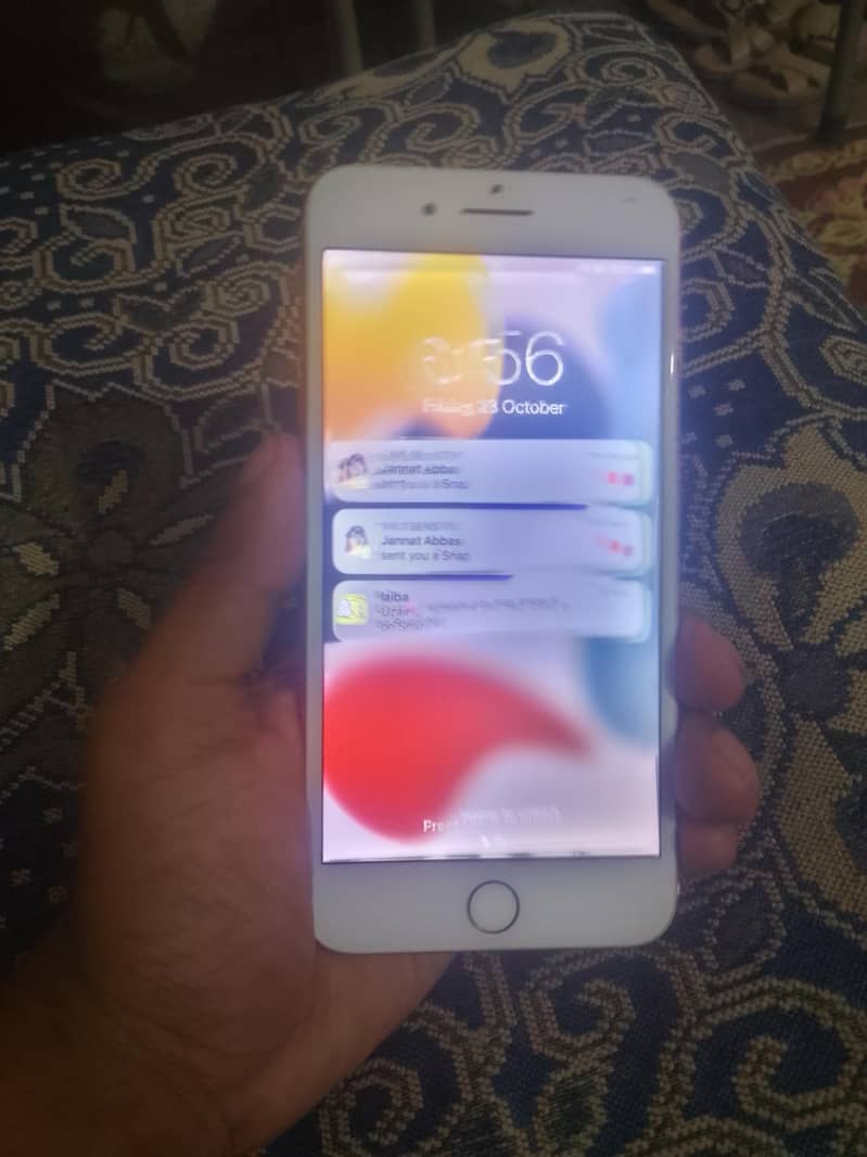 Apple iPhone 7 Plus 1