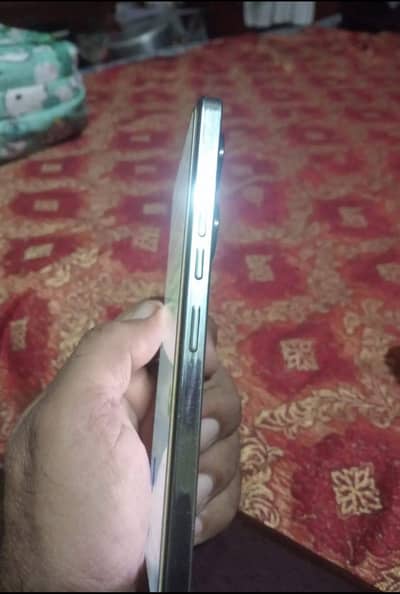 Tecno CAMON 20 . . . 16. . 256 Amoled Disply finghar  only oxl chet