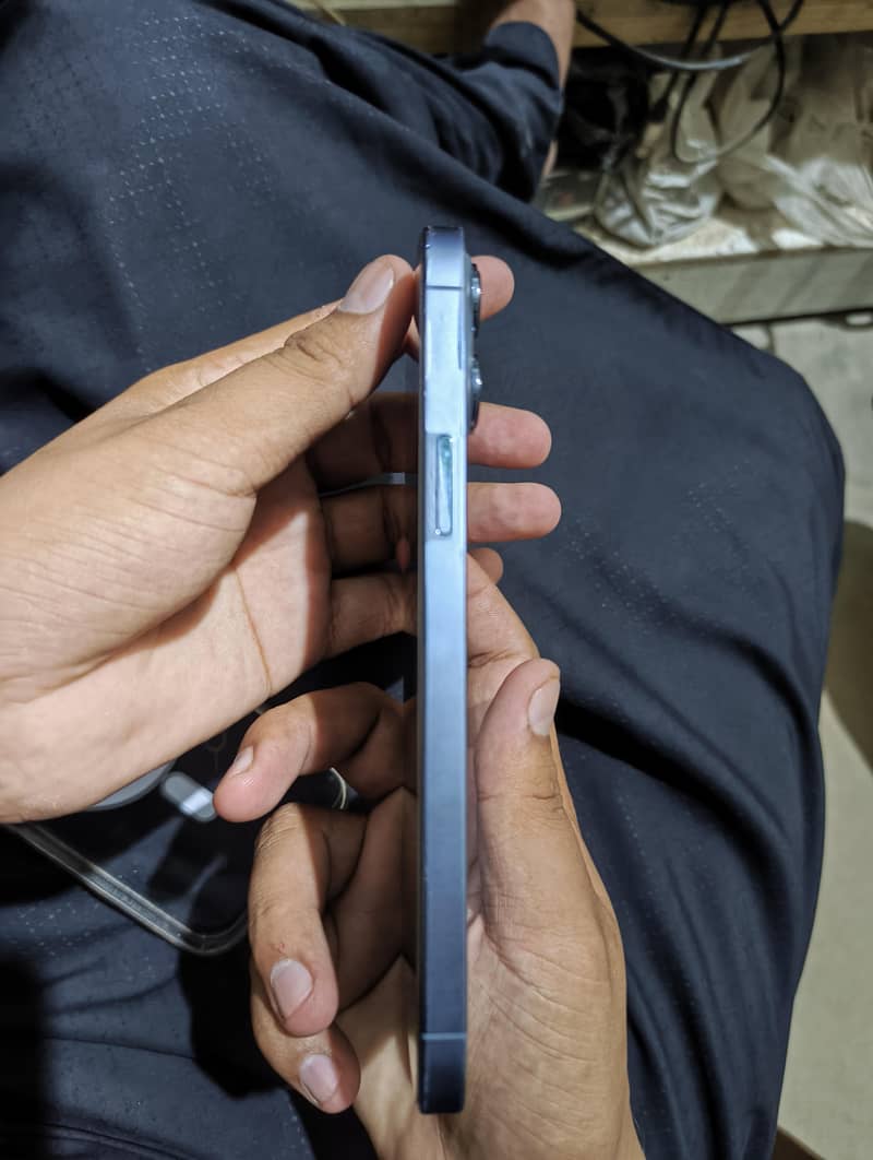 Apple iPhone 13 Pro Max 1