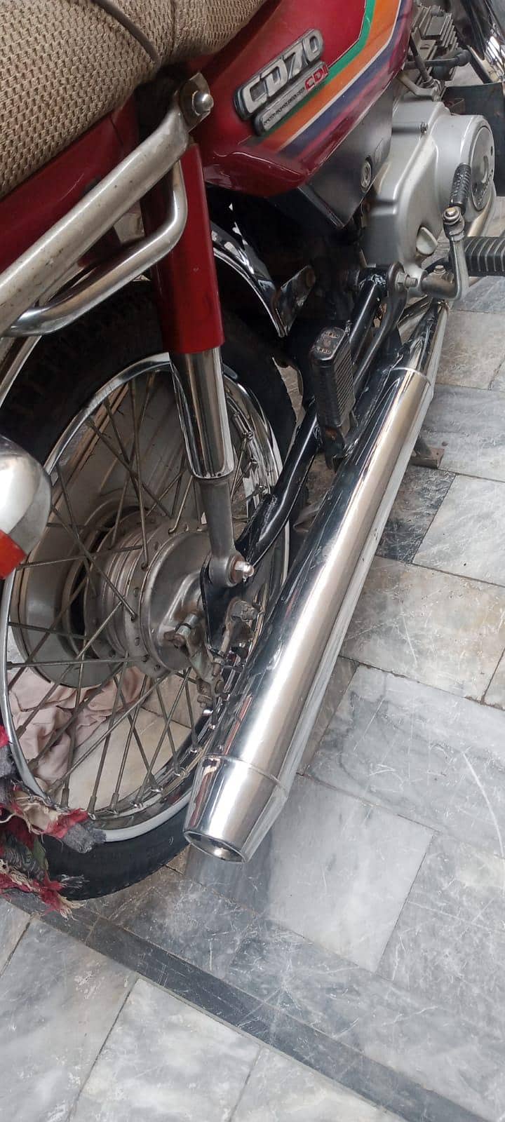 Honda CD70 2012 model 2