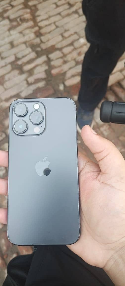 Apple iPhone 14 Pro Max 3