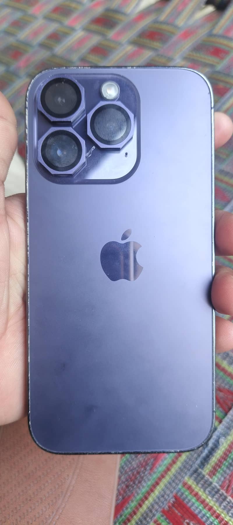 Apple iPhone 14 Pro 1