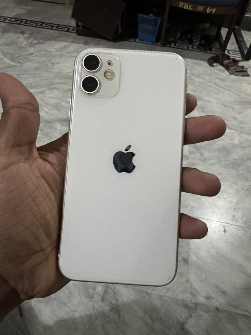 Apple iPhone 11 0