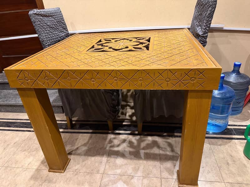 Dining table with four chairs 0
